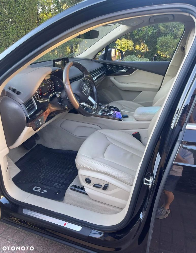 Audi Q7 - 13