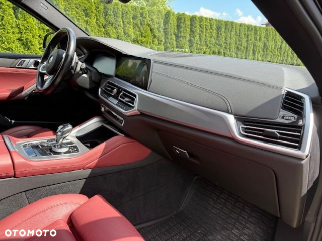 BMW X6 xDrive40i - 18