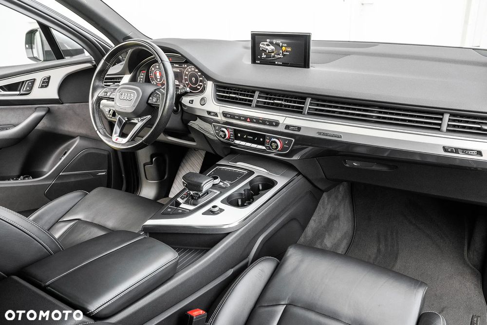 Audi Q7 - 19