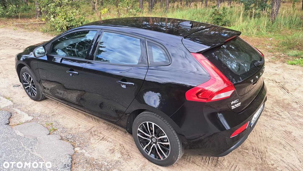 Volvo V40 T2 Momentum - 2