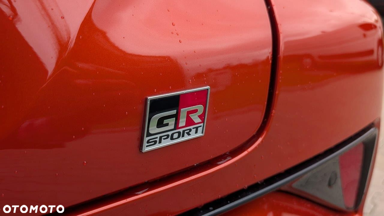 Toyota C-HR - 12