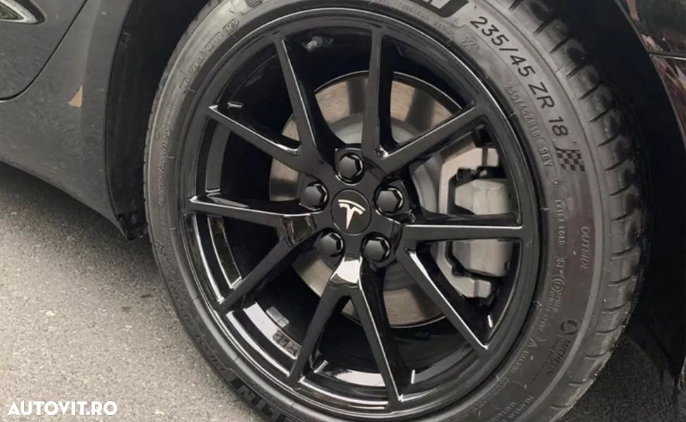 Tesla Model 3 RWD - 14