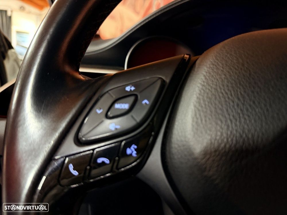 Toyota C-HR 1.8 HSD Exclusive+P.Luxury - 15