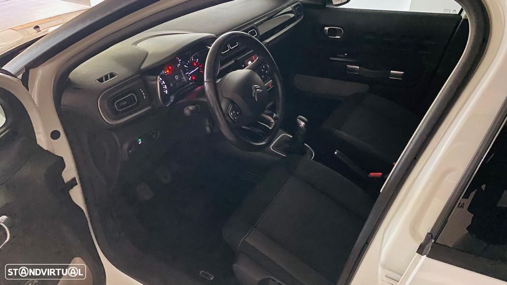 Citroën C3 1.2 PureTech Shine - 2