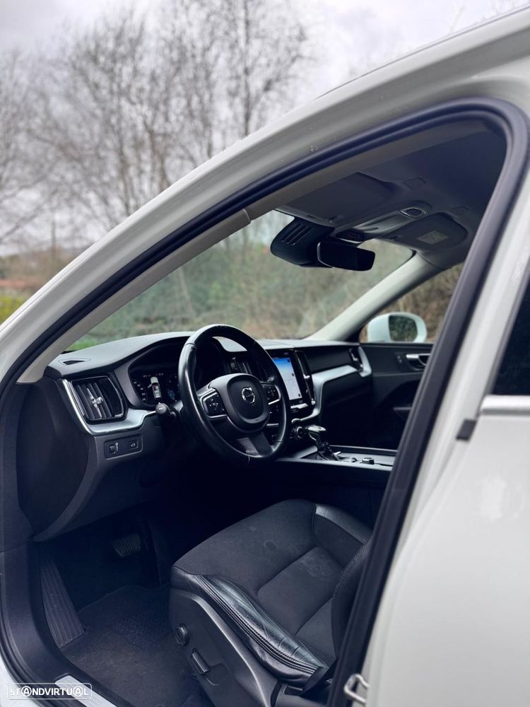 Volvo XC 60 2.0 D4 Momentum Plus Geartronic - 15