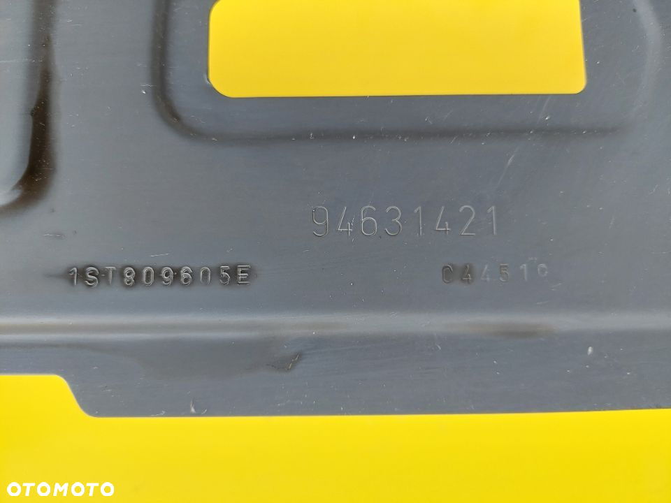 VW UP Skoda CITYGO przedni słupek lewy poszycie - 2