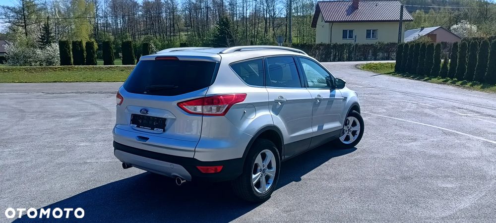 Ford Kuga 2.0 TDCi 4x4 Titanium - 17