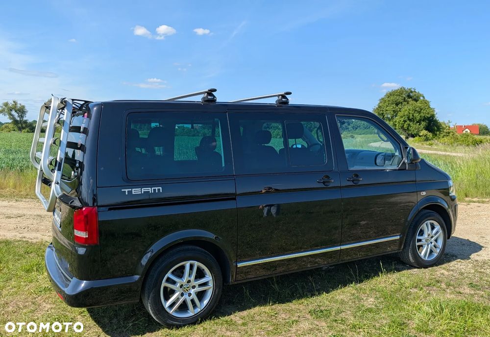 Volkswagen Multivan - 1
