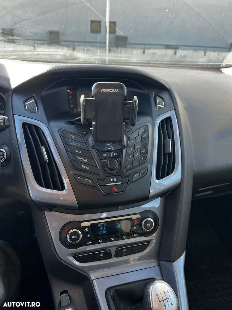 Ford Focus 1.6 TDCi DPF Titanium - 9
