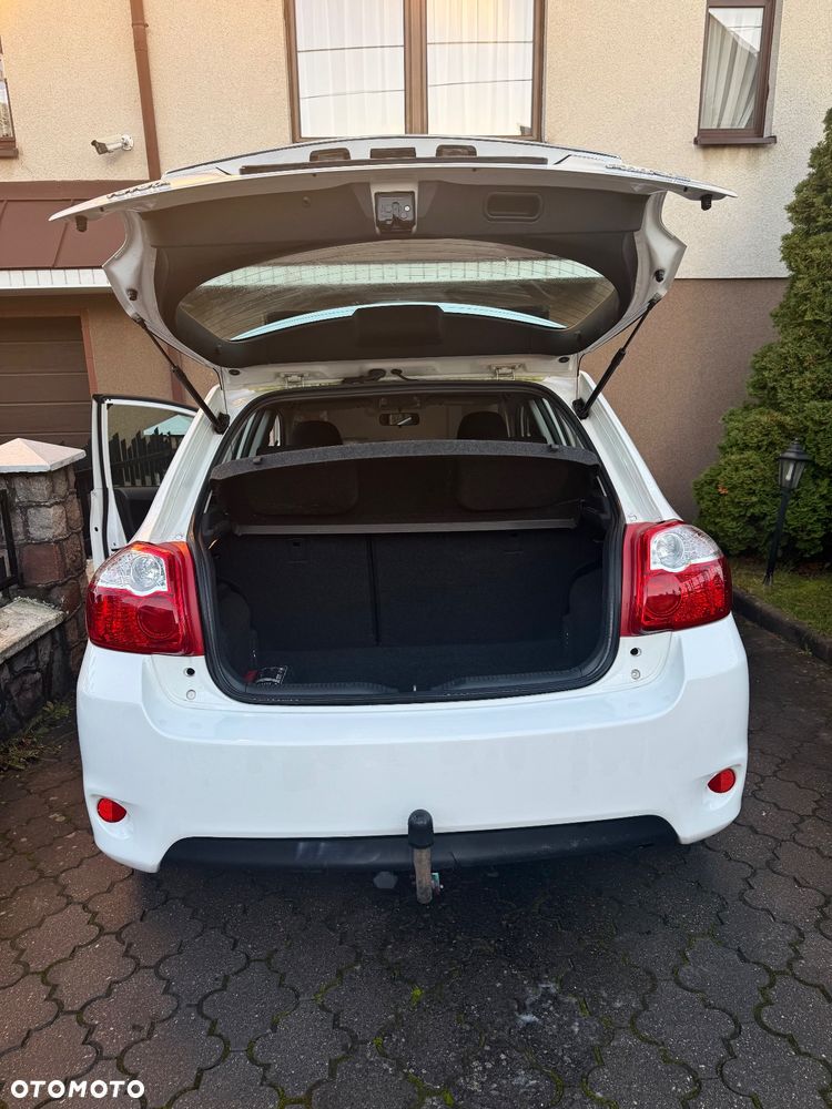 Toyota Auris 1.33 Dual-VVT-i - 2