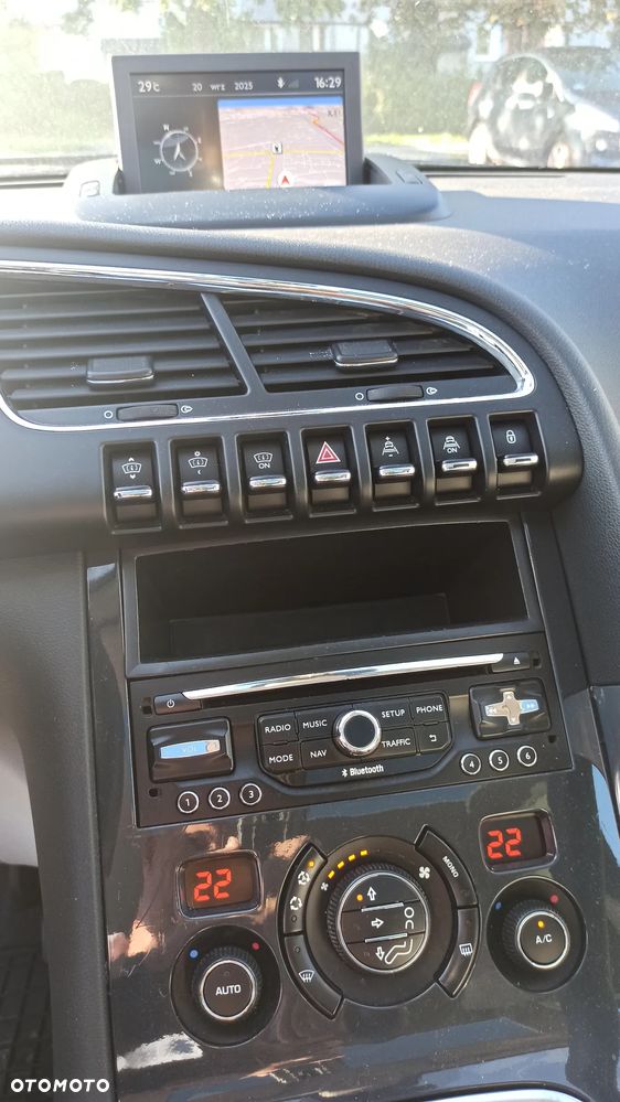 Peugeot 3008 HDi FAP 150 Platinum - 8