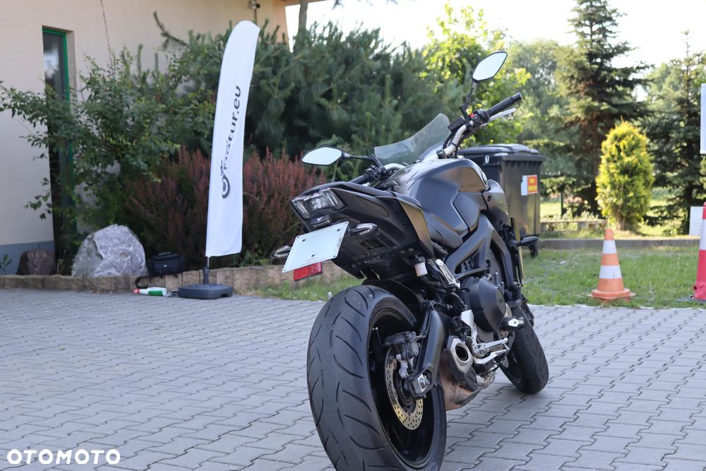 Yamaha MT - 8
