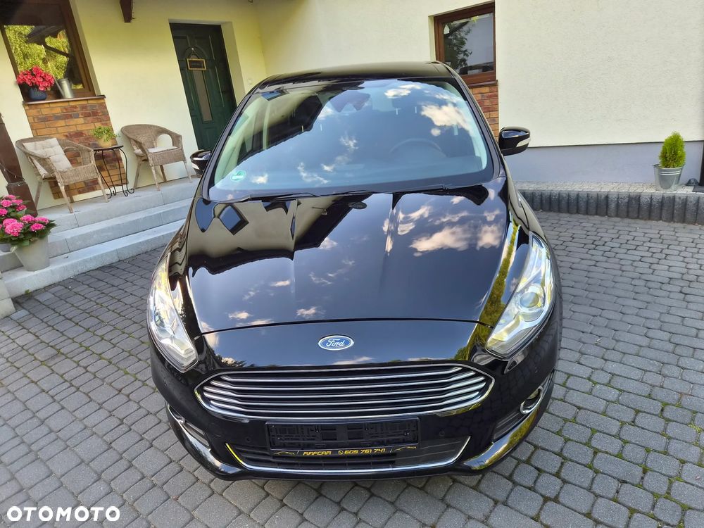 Ford S-Max 2.0 TDCi Titanium PowerShift - 2