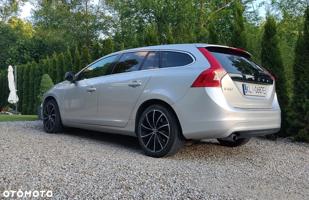 Volvo V60 D2 - 3