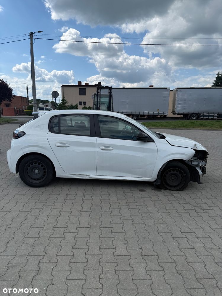 Peugeot 208 - 7