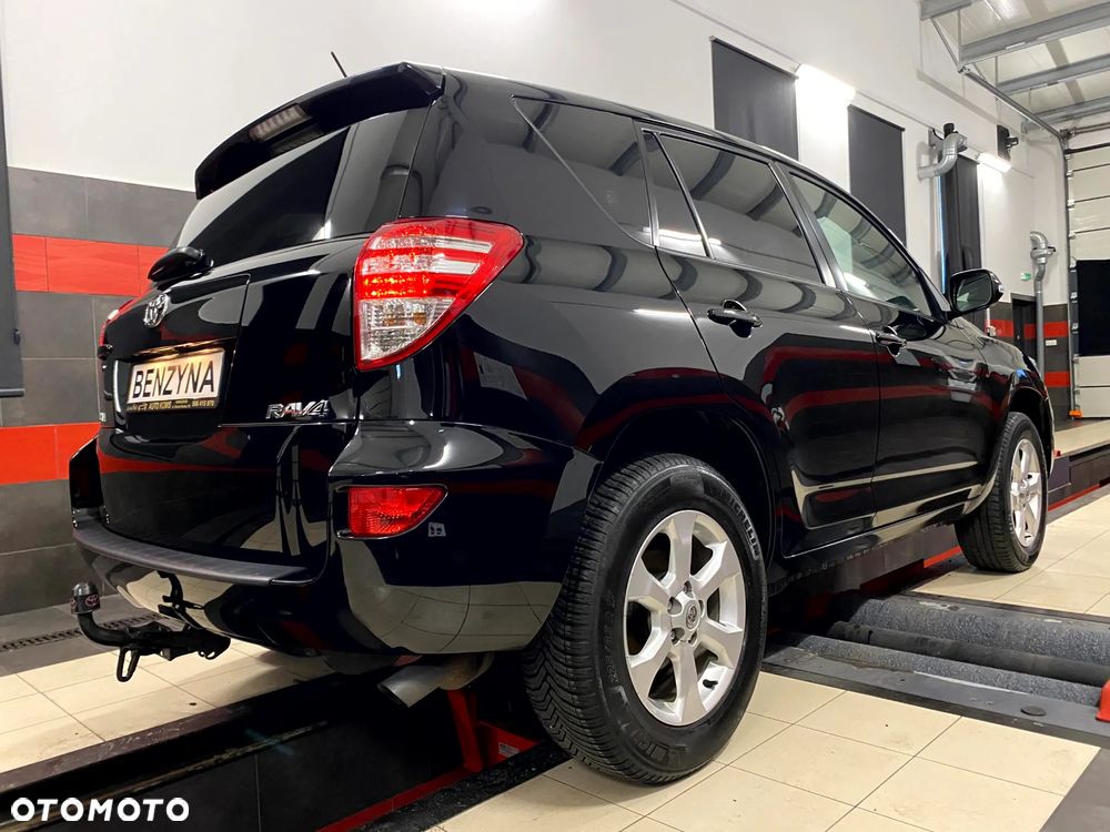 Toyota RAV4 2.0 VVT-i Sol - 12