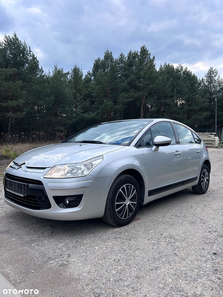 Citroën C4 VTi 120 90 Jahre - 3