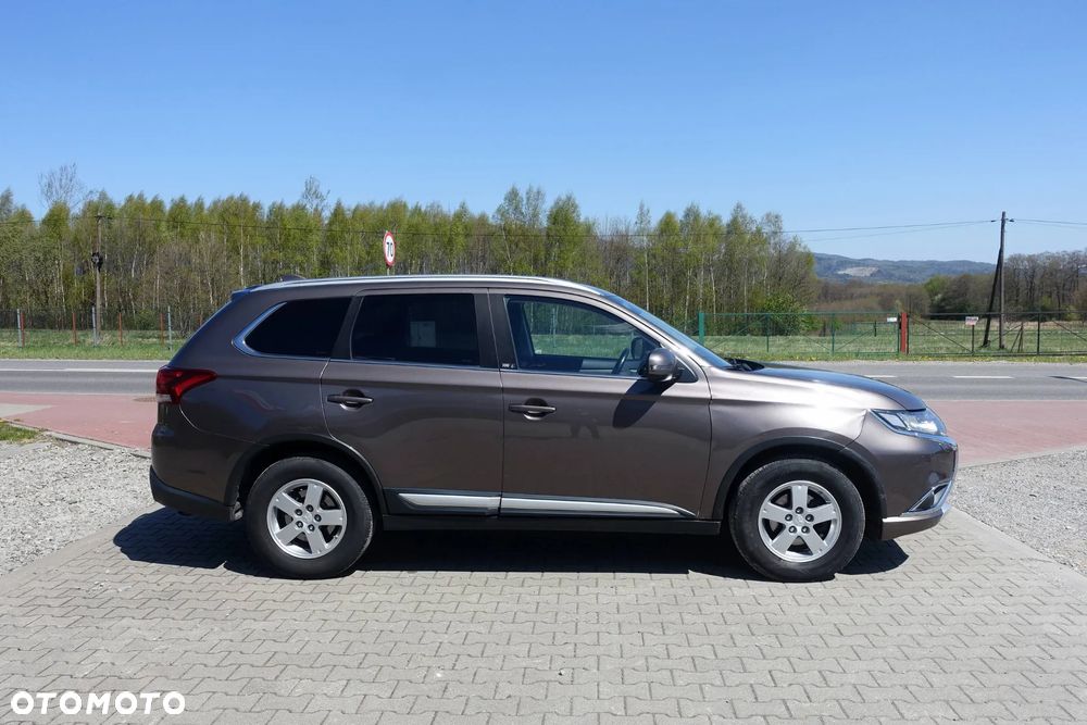 Mitsubishi Outlander 2.2 DI-D 4WD Intense - 4