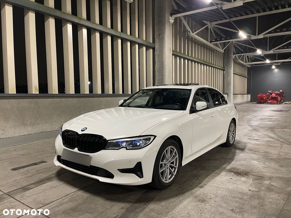 BMW Seria 3 320d Sport Line Shadow - 7