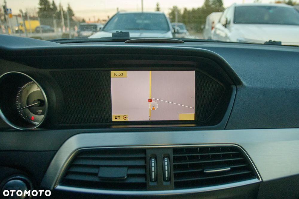 Mercedes-Benz Klasa C 350 CDI DPF (BlueEFFICIENCY) 7G-TRONIC Avantgarde - 30