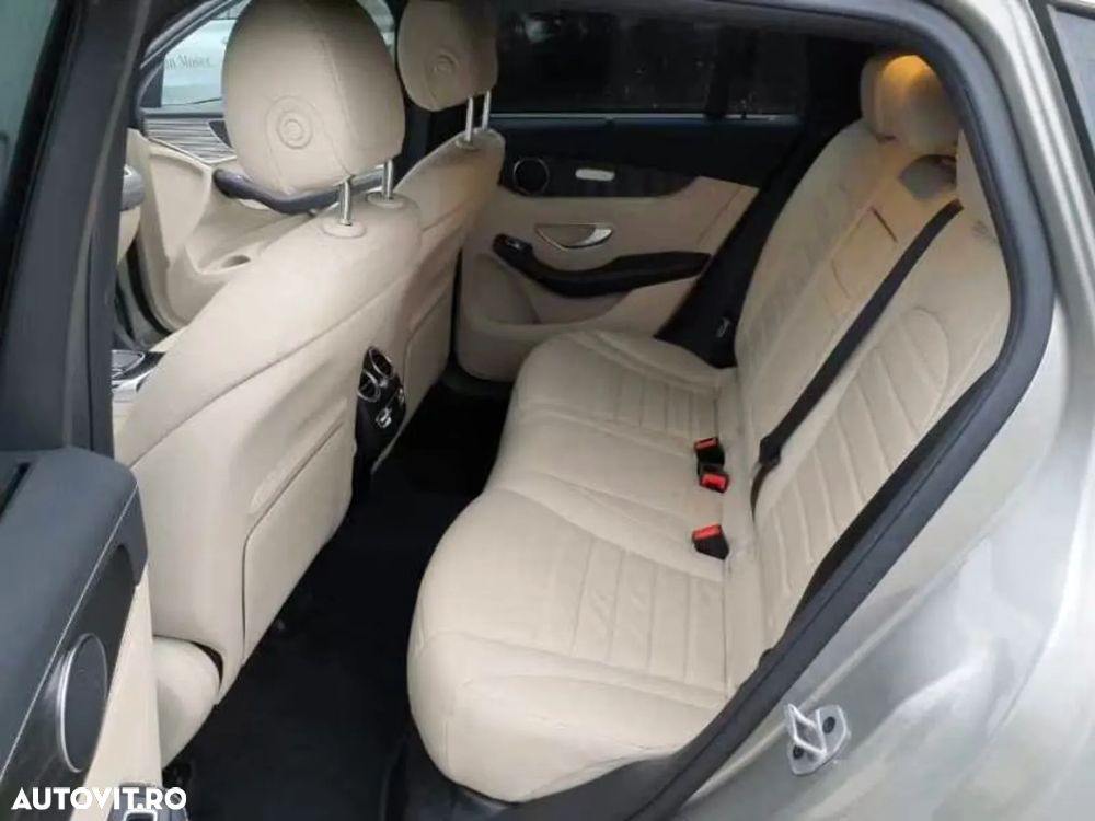 Mercedes-Benz EQC 400 4MATIC - 13