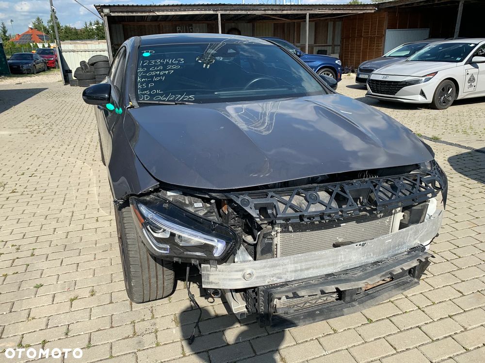 Mercedes-Benz CLA 250 4Matic 7G-DCT - 11