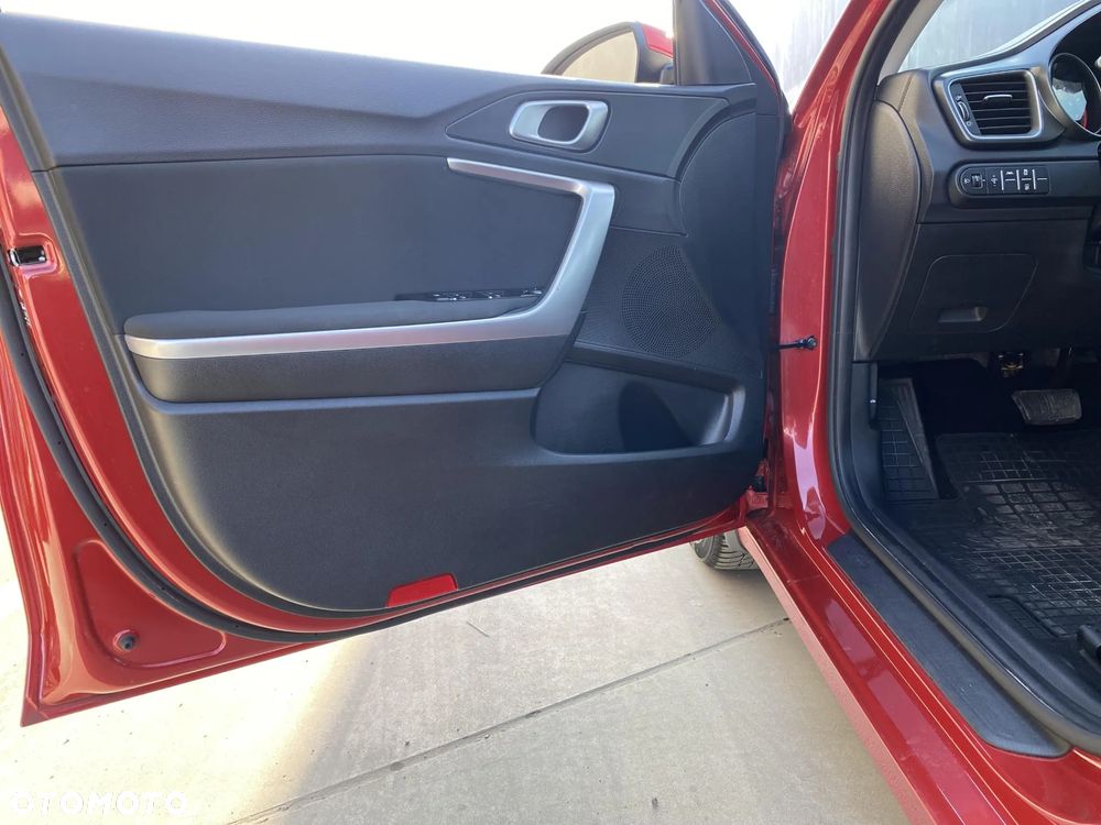 Kia Ceed 1.5 T-GDI M DCT - 10