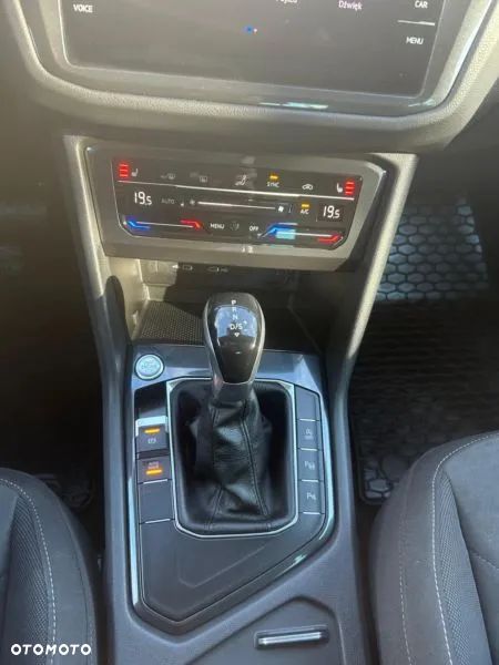 Volkswagen Tiguan 2.0 TDI SCR Elegance DSG - 16