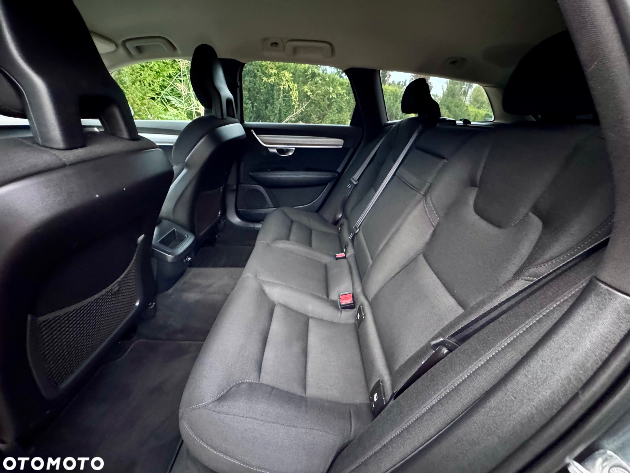 Volvo V90 D3 Geartronic Momentum Pro - 27