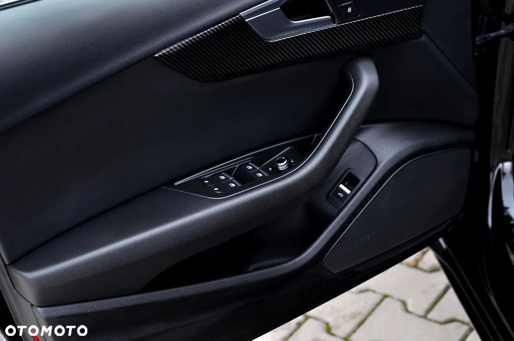 Audi A4 ver-avant-35-tfsi-s-tronic-s-line - 25