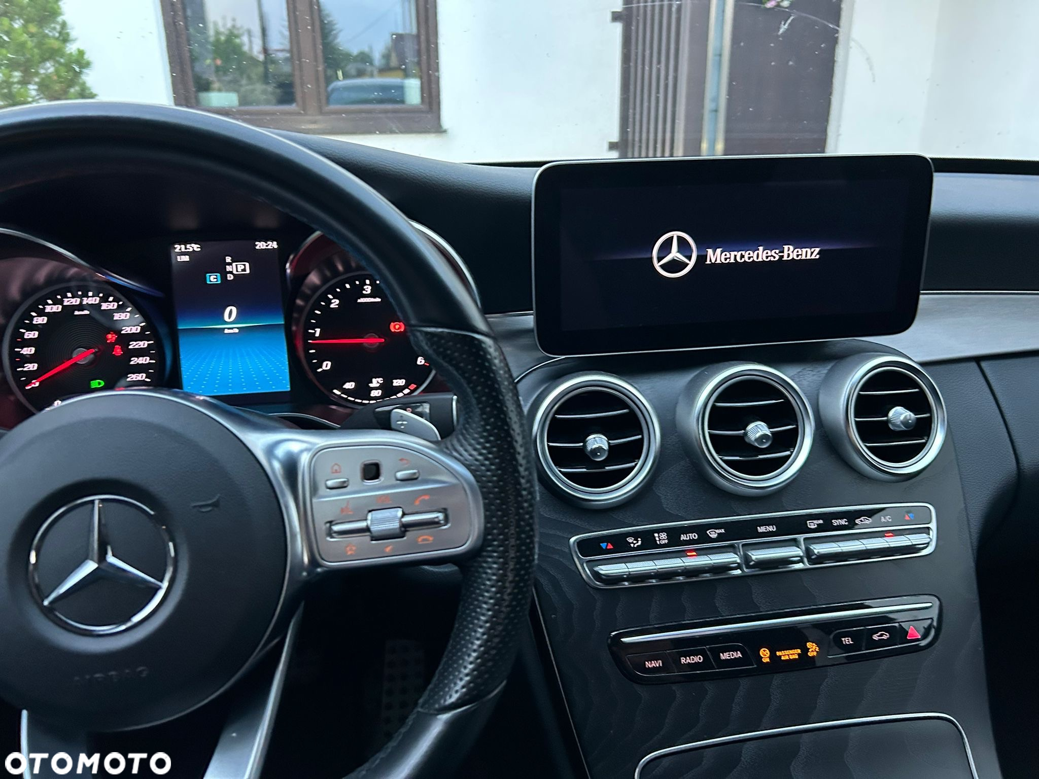 Mercedes-Benz Klasa C 180 d 9G-TRONIC AMG Line - 15