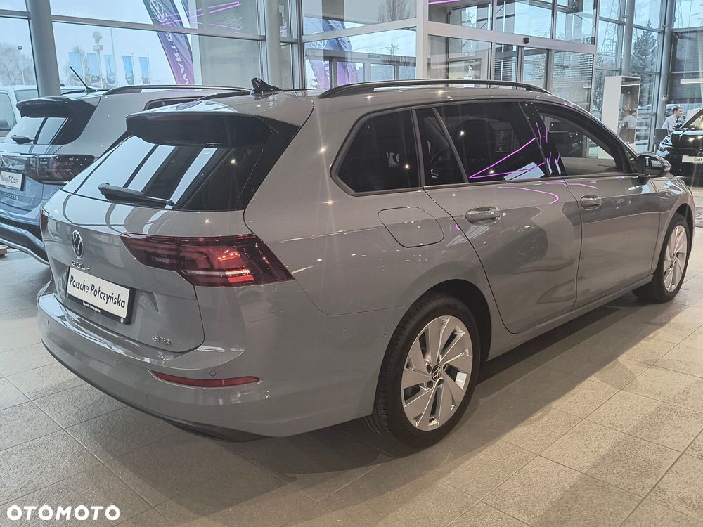 Volkswagen Golf Variant 1.5 eTSI mHEV Life Plus DSG - 6