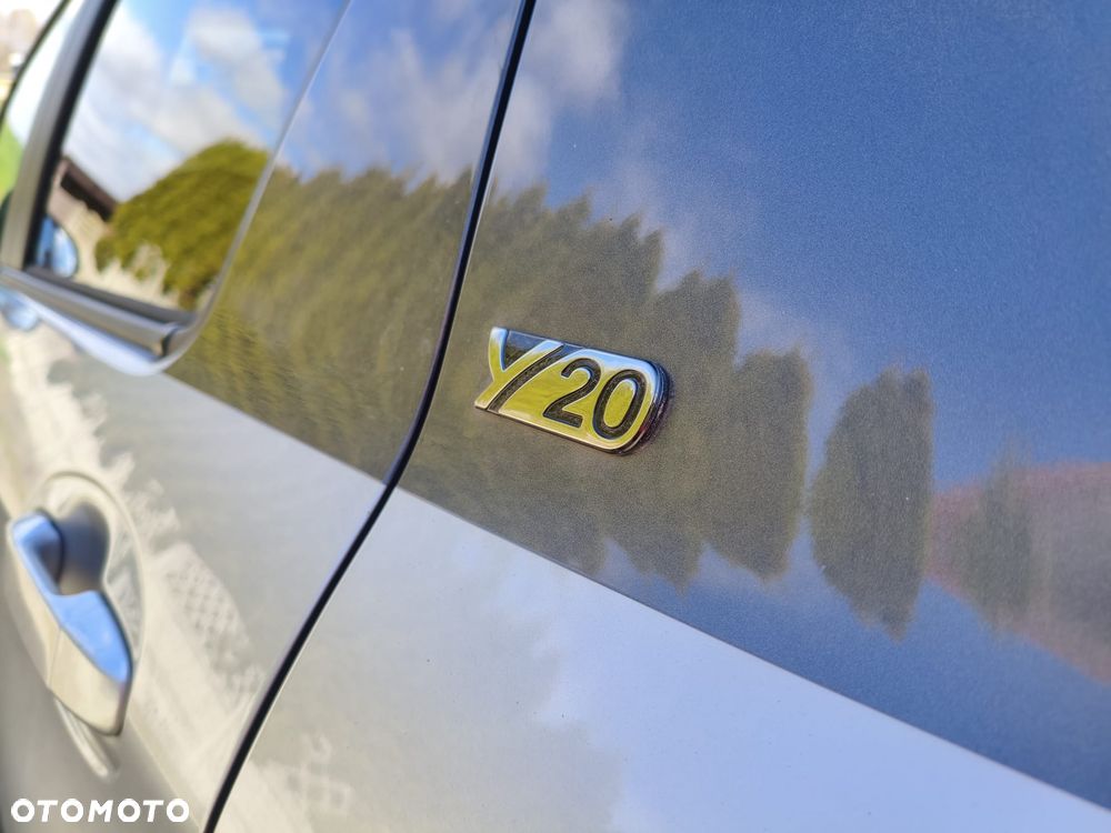 Toyota Yaris 1.5 20th Anniversary CVT - 33