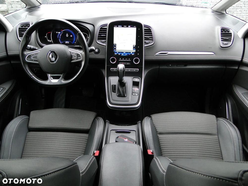 Renault Grand Scenic - 13