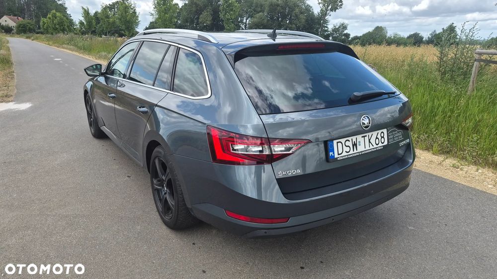 Skoda Superb 2.0 TDI Style - 3