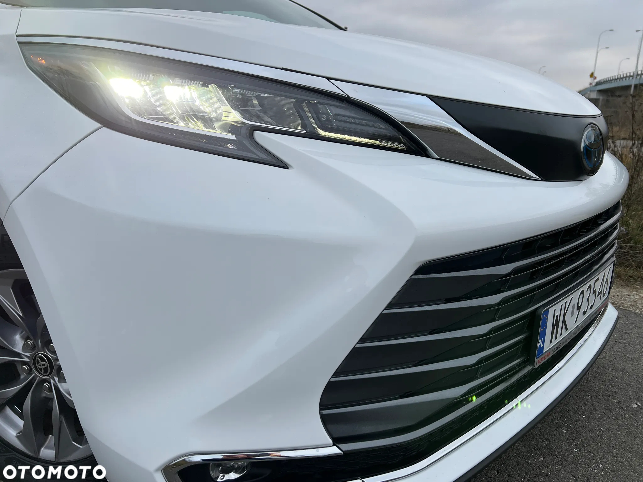 Toyota Sienna - 11