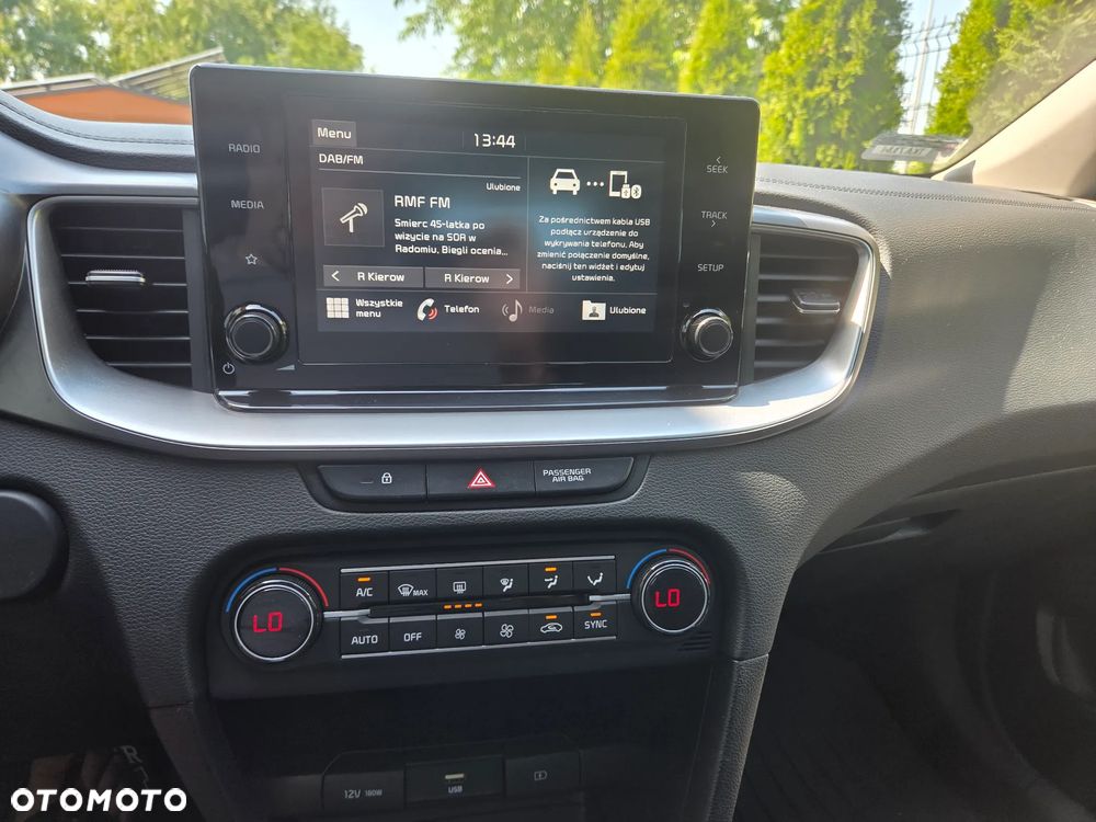 Kia Ceed 1.6 CRDi mHEV L Business Line DCT - 23