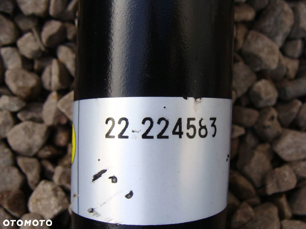 amortyzatory tył duster 4x4 bilstein komplet - 1