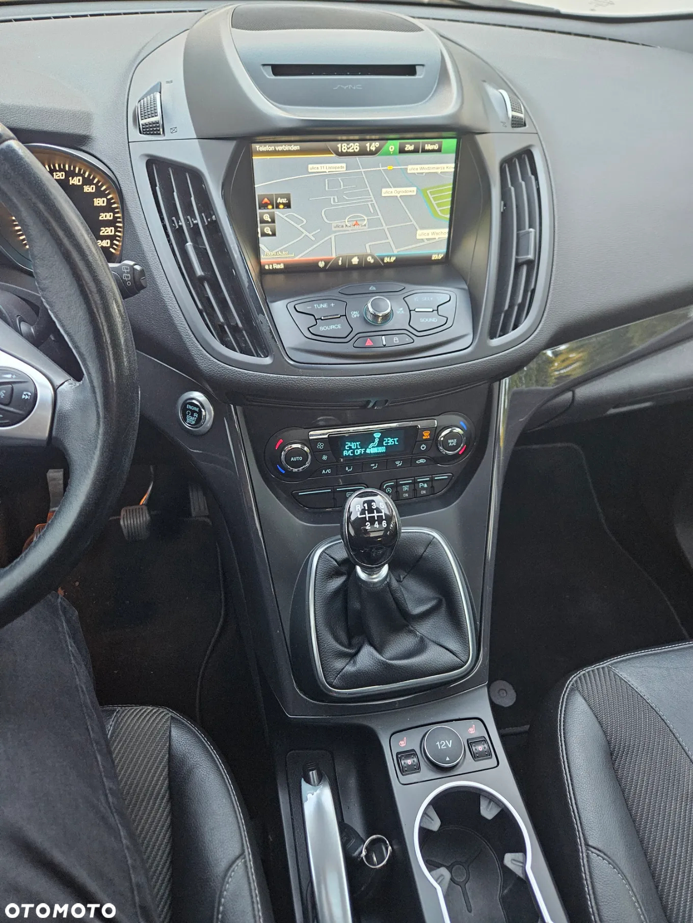 Ford Kuga 2.0 TDCi 2x4 Titanium - 37
