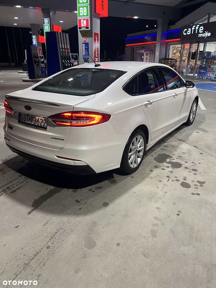 Ford Fusion - 3