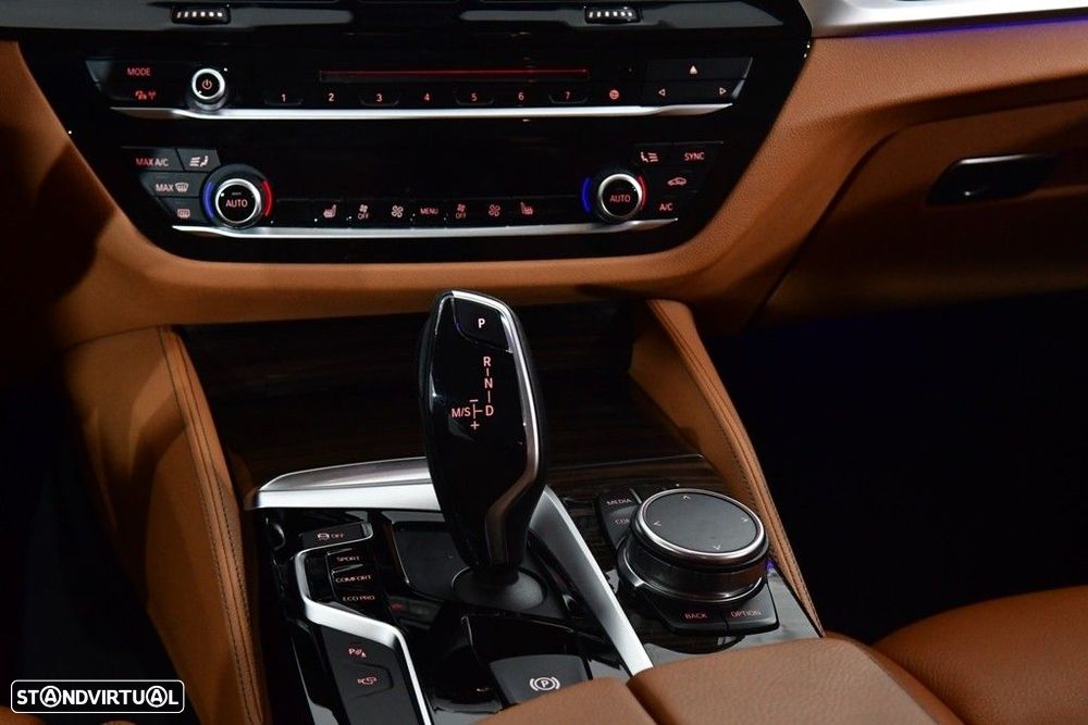 BMW 520 d Line Luxury Auto - 20