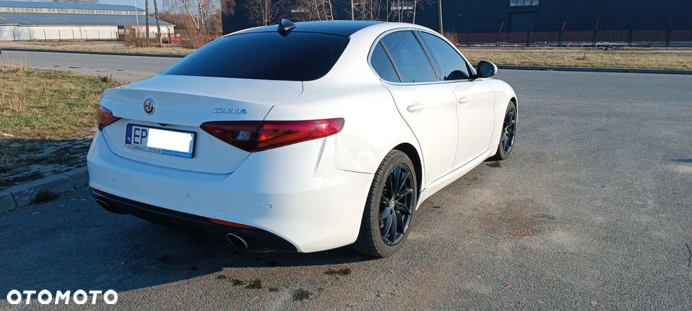 Alfa Romeo Giulia - 3