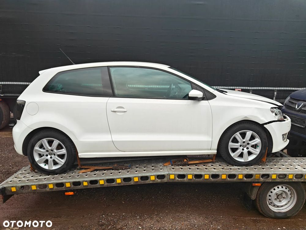 Volkswagen Polo 1.6 TDI Blue Motion Technology Highline - 4