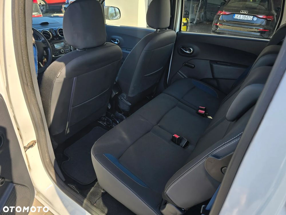 Dacia Lodgy 1.6 MPI 85 - 23