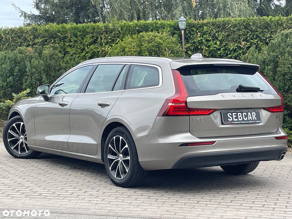 Volvo V60 D3 Drive-E Momentum - 34