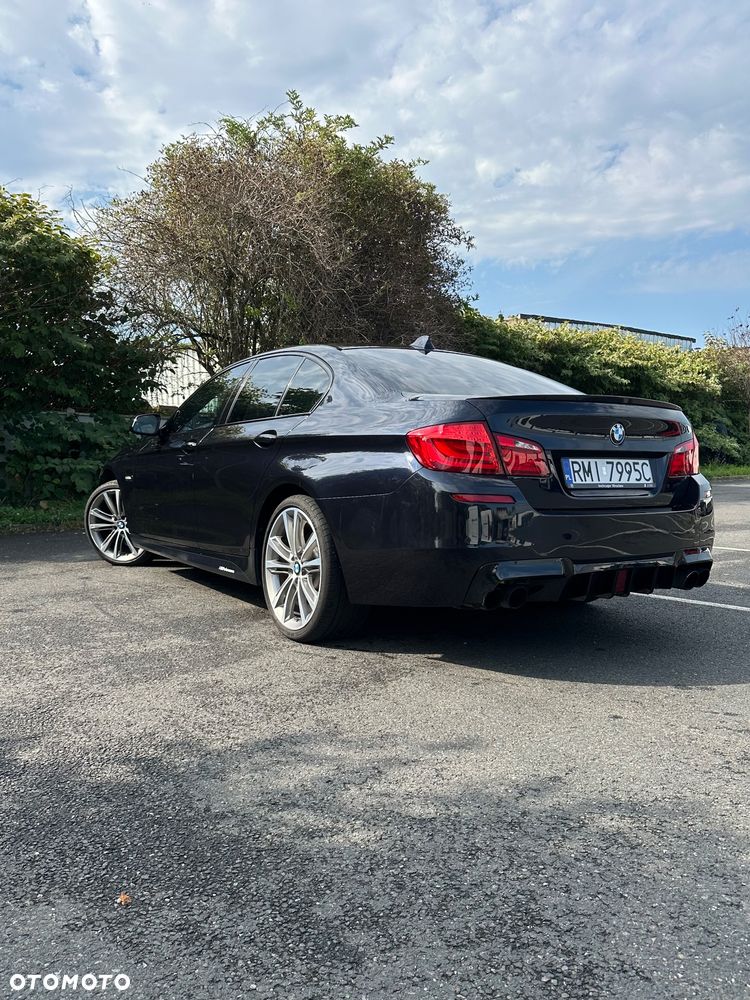 BMW Seria 5 528i - 5