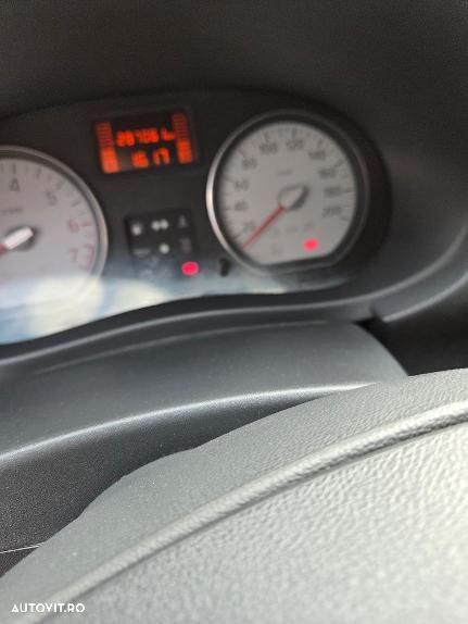 Dacia Logan 1.6 MPI Laureate - 5
