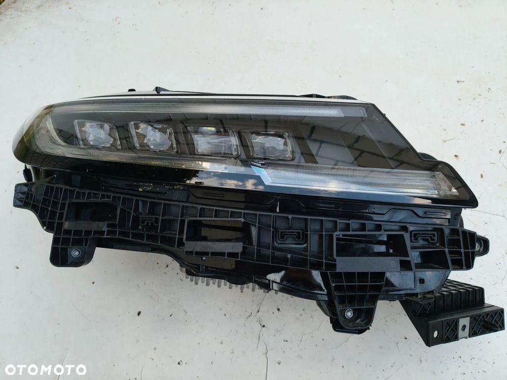 Land Rover Range Rover Sport L461 2022- Prawa Oryginał Full Led N9X213W029EK - 2