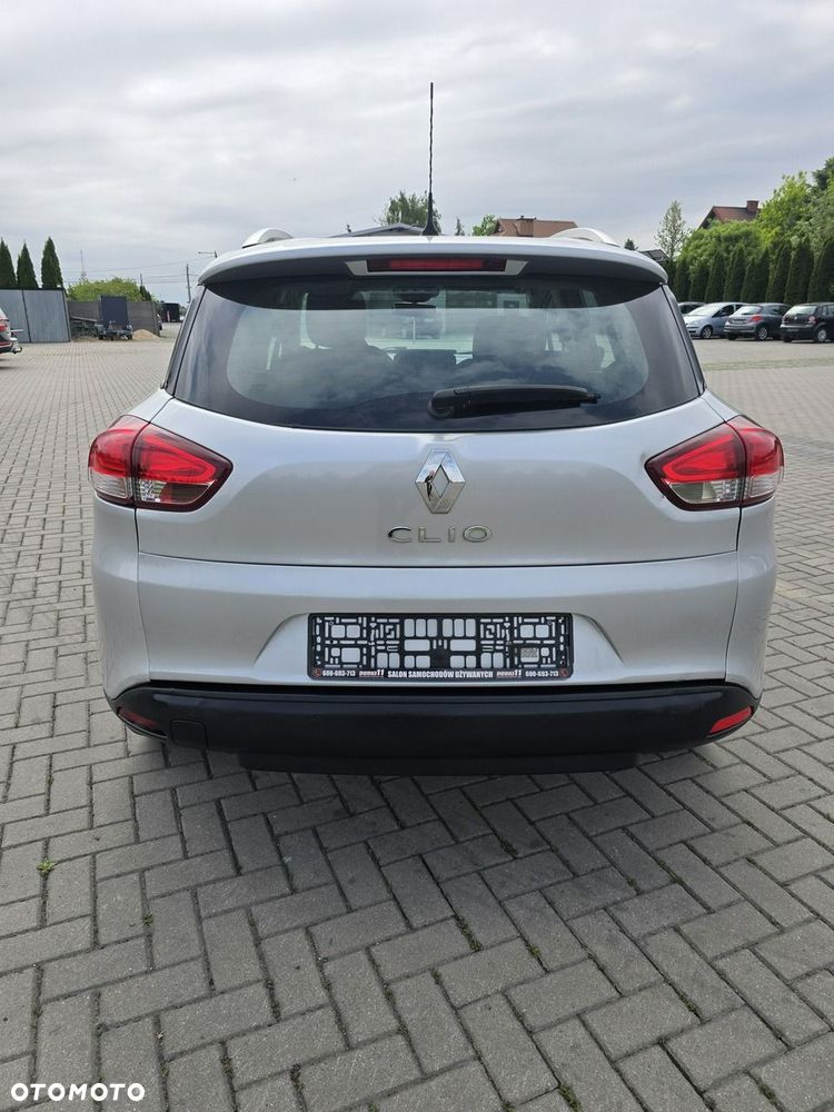 Renault Clio - 12
