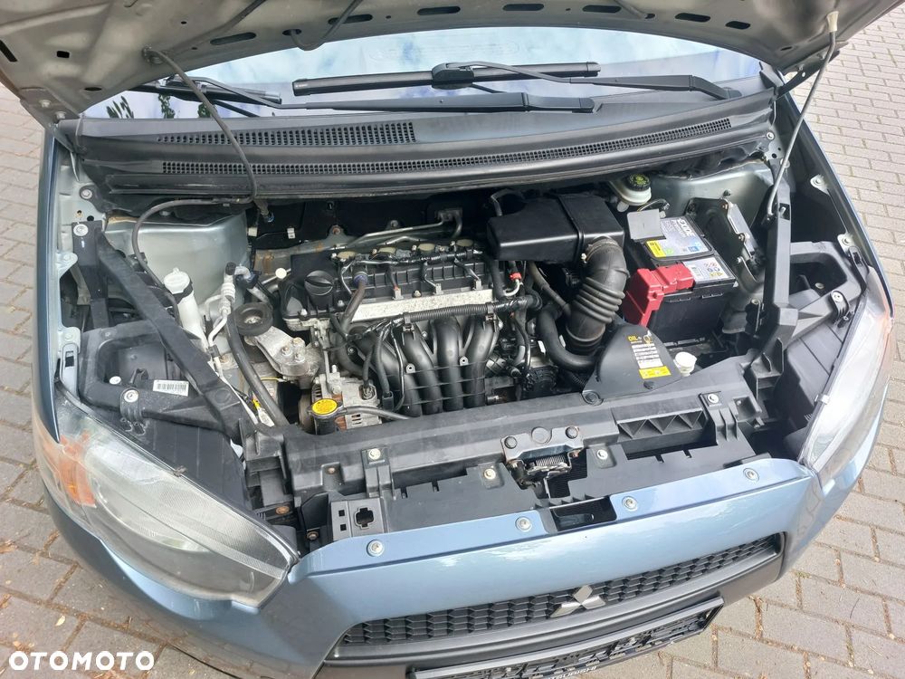 Mitsubishi Colt CZ3 1.3 Invite - 10